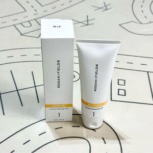 🎉Host Pick: Rodan + Fields Brightone Luminous Cleansing Foam